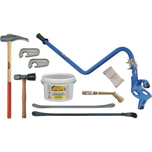 Deluxe Blue Cobra Tire Service Set Action Paper