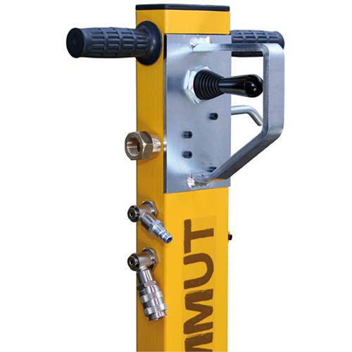 Mammut 3-Stage Jack, 88 Ton(s), Air Hydraulic Action Paper