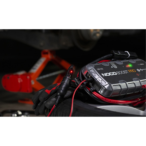 GB150 Boost&reg; Pro Jump Starter Action Paper