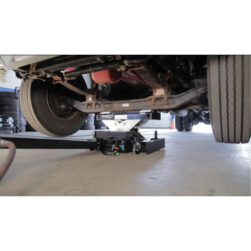 Cric de service de plancher, 12 tonne(s) Capacit&eacute;, 7-1/2" Abaiss&eacute;e, 15-3/4" &eacute;lev&eacute;e, Air comprim&eacute;/hydraulique Action Paper