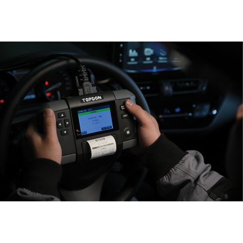 Testeur de batterie 12?V et de syst&egrave;mes 12?V/24?V BT600 avec imprimante int&eacute;gr&eacute;e Action Paper