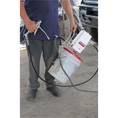 Air-Operated Gear Lube Grease Pump Action Paper