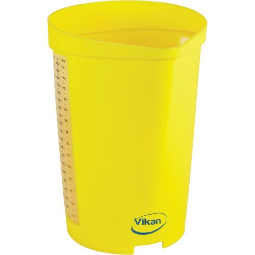 Cruche gradu&eacute;e, Plastique, Jaune, 65 oz Action Paper
