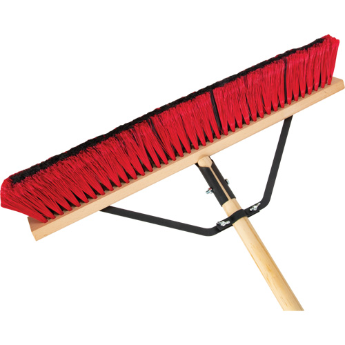 Balai-brosse &agrave; manche renforc&eacute;, 24", Moyen, Soies PVC Action Paper