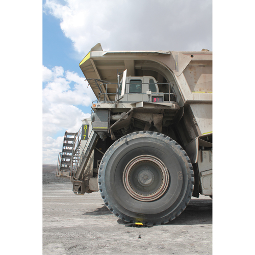 Yellow Jacket&reg; Extreme Crossover Cable Protector, 2 Channels, 35.75" L x 42.125" W x 5.125" H Action Paper