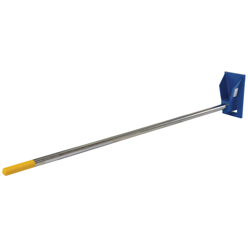 Fl&egrave;che de chariot &eacute;l&eacute;vateur pour tapis, 108-1/2" longueur, Install&eacute; sur tablier, Capacit&eacute; de 2500 lb Action Paper
