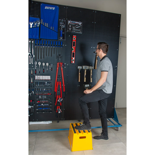 Escabeau industriel, 20-7/8" x 12-3/16" x Hauteur 12" Action Paper