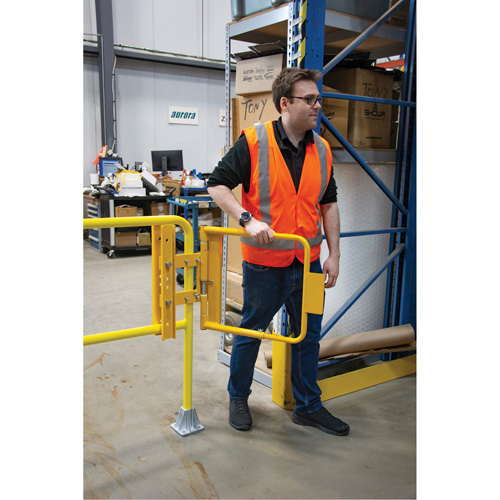 Safety Swing Gate, 21" H x 16" - 26" W Action Paper