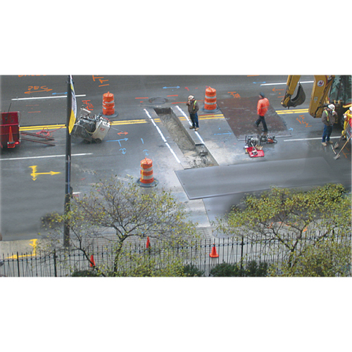 Peinture de marquage industrielle invers&eacute;e &agrave; base de solvant Quik-Mark, 17 oz, Canette a&eacute;rosol Action Paper