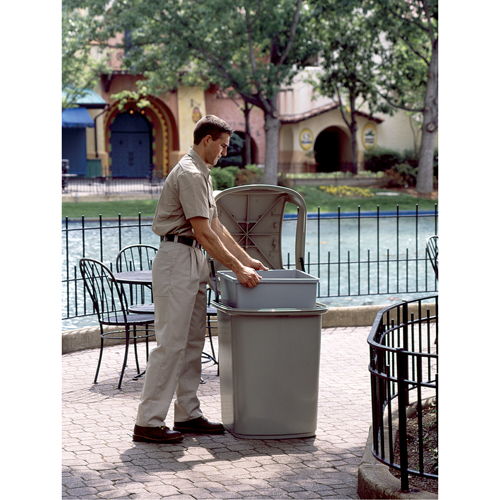 Untouchable&reg; Containers, Polyethylene, 35 US gal. Action Paper