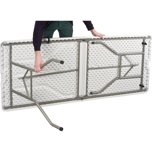 Table se pliant en deux, Rectangulaire, 72" l x 30" la, Poly&eacute;thyl&egrave;ne, Blanc Action Paper