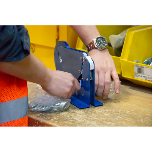 Machines robustes pour fermer les sacs Action Paper