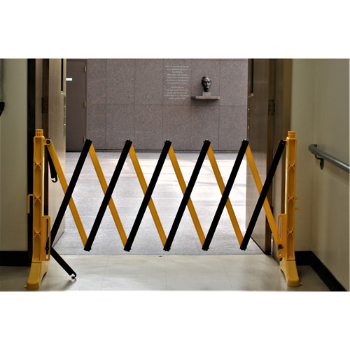 Barri&egrave;re Xpandit, 36" h x 11,5' lo, Noir/Jaune Action Paper