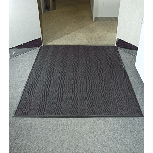 Tapis Waterhog Eco Elite, Essuie-pieds/grattoir, 4' x 8' x 3/8", Cendre grise Action Paper