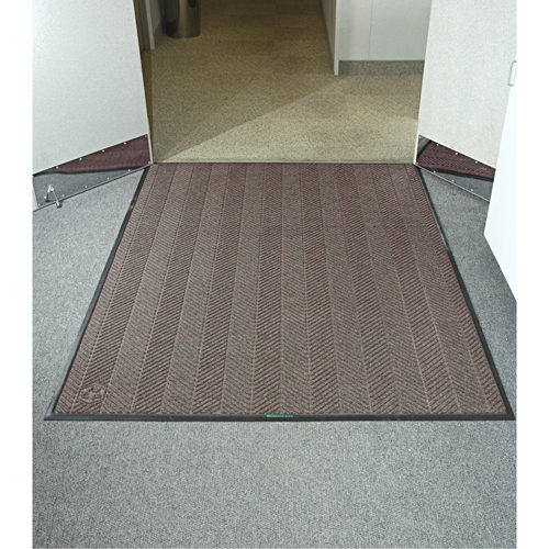 Waterhog&reg; Eco Elite Matting, Wiper/Scraper, 3' x 20' x 3/8", Chestnut Brown Action Paper