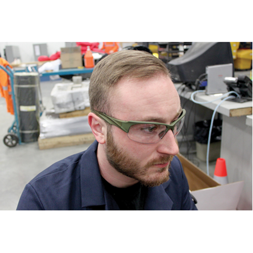 Lunettes de s&eacute;curit&eacute; s&eacute;rie Z2000, Lentille Transparent, Anti-&eacute;gratignures, R&eacute;pond ou surpasse la norme CSA Z94.3 Action Paper