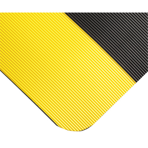 Tapis ondul&eacute; pour tableau de contr&ocirc;le no 702, 3' la x 20' lo, 1/4" &eacute;paisseur, Noir/Jaune, PVC Action Paper