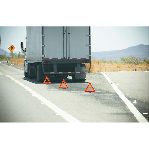 Triangular Reflector Kit Action Paper