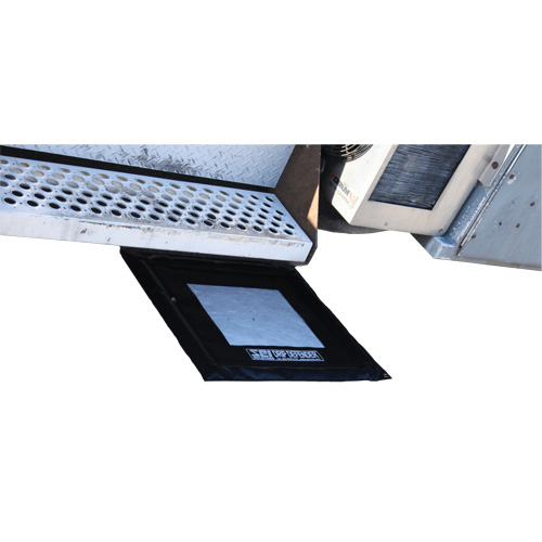 Drip Defender Spill Collection Pad, Oil Only, 15" x 13", 0.2 gal. Absorbancy Action Paper
