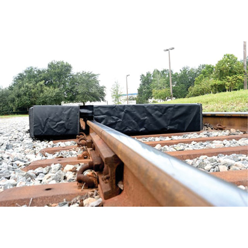 Ultra-Track Berm, 144 US gal. Capacity, 4' W x 6' L x 12" H, Foam Wall Action Paper