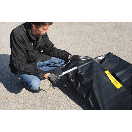 Conteneur de confinement flexible sans drain Ultra-275 Containment Sump, 102" lo x 48" la, 400 gal. US Capacit&eacute; Action Paper