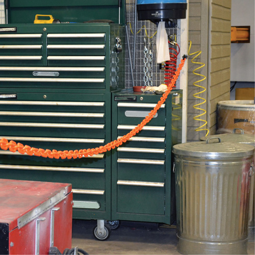 Ensemble de barri&egrave;re &agrave; chaîne magn&eacute;tique pour l'entrep&ocirc;t, Orange Action Paper