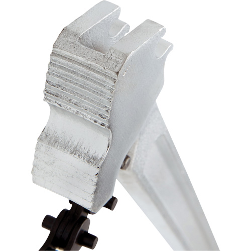 Chain Wrench Action Paper