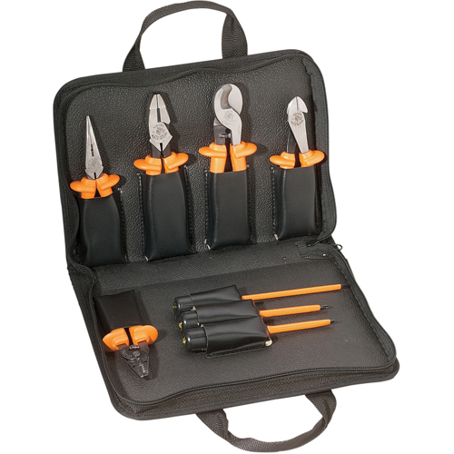 Ensembles d'outils isol&eacute;s de base, 8 M Action Paper
