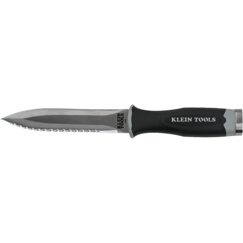 Serrated Duct Knife Action Paper