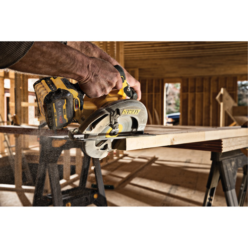 FlexVolt&reg; Max Brushless Circular Saw with Electric Brake (Tool Only), 7-1/4", 60 V Action Paper