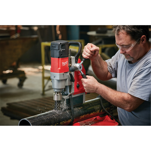 Ensemble de perceuse &eacute;lectromagn&eacute;tique, 1-5/8", Pression de la pointe 750 lb Action Paper