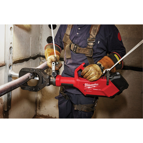 M18 FORCE LOGIC 5” Underground Cable Cutter with Wireless Remote Action Paper