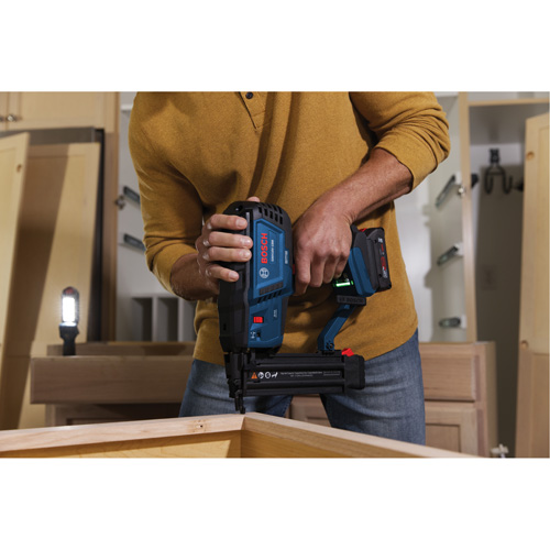 Brushless 18-Gauge Brad Nailer Kit with Standard Power Battery, 18 V, Lithium-Ion Action Paper