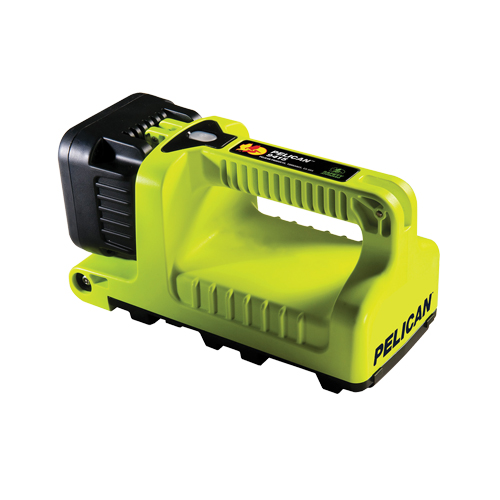 Lantern, LED, 588 Lumens, C Batteries Action Paper