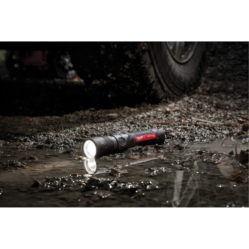 Lampe de poche 1100L &agrave; mise au point par torsion, DEL, 1100 lumens, Piles Rechargeable Action Paper