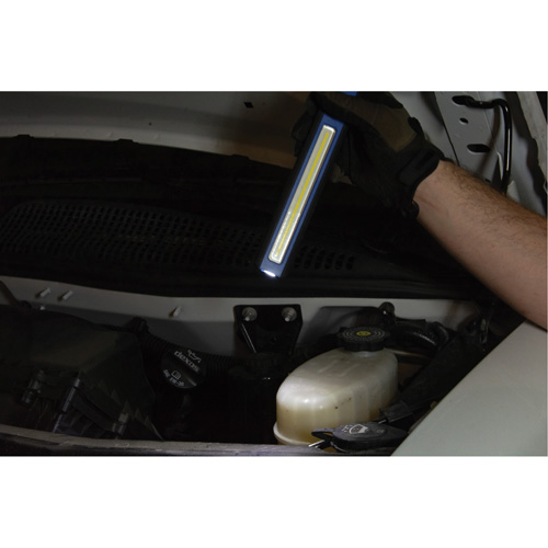 Lumi&egrave;re &eacute;troite, Crochet, Rechargeable, 500 lumens Action Paper