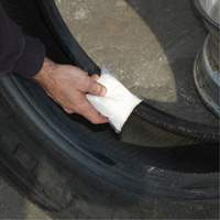 Talons d'&eacute;quilibre de 2 oz pneu d'automobile Action Paper