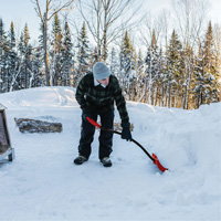 Yukon Snow Shovel, Polypropylene Blade, 18" Wide, Ergonomic D-Grip Handle Action Paper
