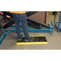 Anti-Fatigue Matting, Diamond, 1-2/3' x 3-1/4' x 3/4", Black/Yellow, Polyurethane Action Paper