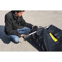 Conteneur de confinement flexible sans drain Ultra-275 Containment Sump, 102" lo x 48" la, 400 gal. US Capacit&eacute; Action Paper