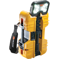 Syst&egrave;mes d'&eacute;clairage &agrave; distance 9490, DEL, 53,3 W, 6000 lumens, Boîtier en Plastique Action Paper